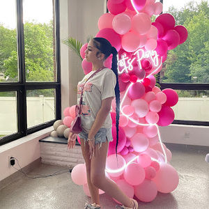 Meet your Posher, Chloe